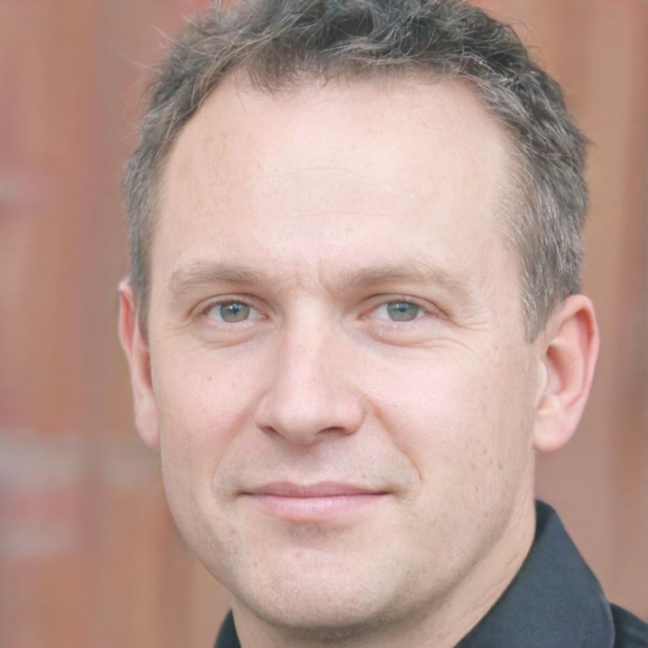 Portrait de Marc Dubois, expert en formation financière